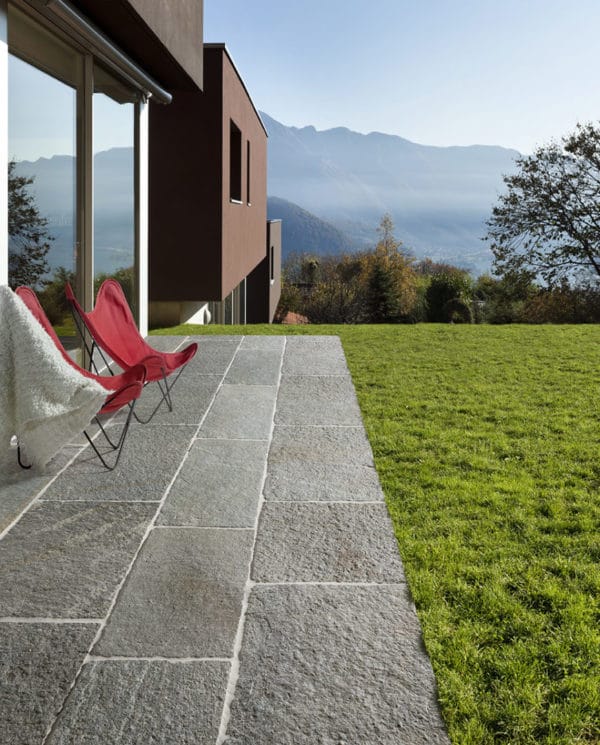 quartzite luzerne gris verte en bande Loctudy - TERRASSE PIERRES NATURELLE